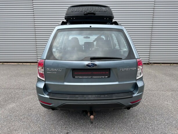 subaru-forester-bensin-2011-big-10