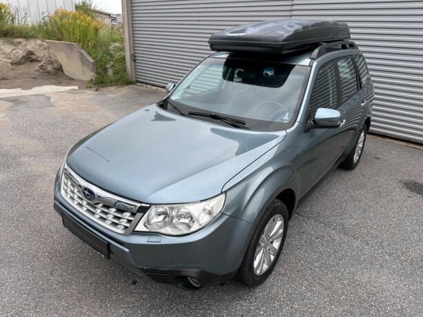 subaru-forester-bensin-2011-big-5