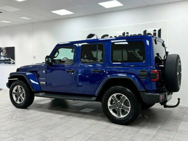 jeep-wrangler-bensin-2020-big-3