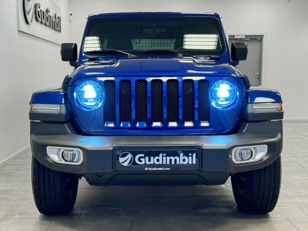 jeep-wrangler-bensin-2020-big-1