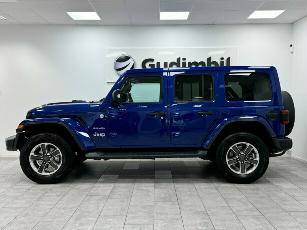 jeep-wrangler-bensin-2020-big-2