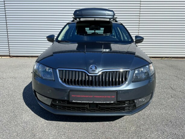 skoda-octavia-diesel-2016-big-8