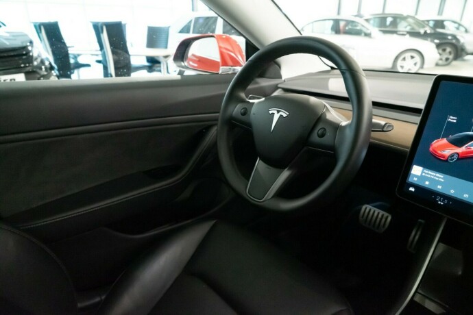 tesla-model-3-elektrisitet-2019-big-9