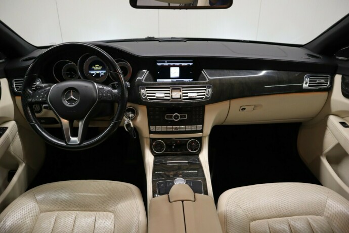 mercedes-benz-cls-diesel-2013-big-27