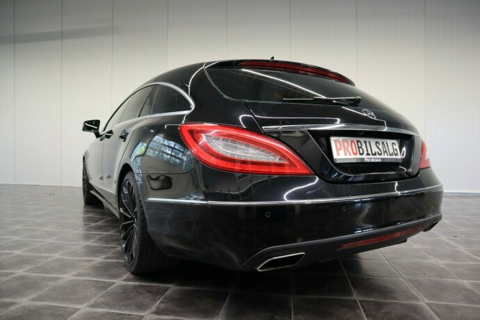 mercedes-benz-cls-diesel-2013-big-16