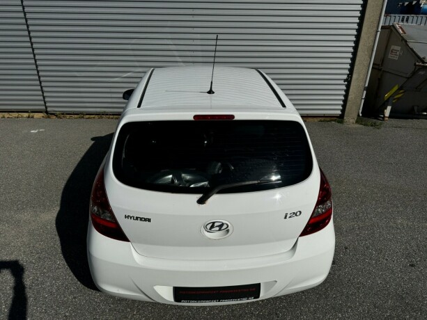 hyundai-i20-bensin-2011-big-11