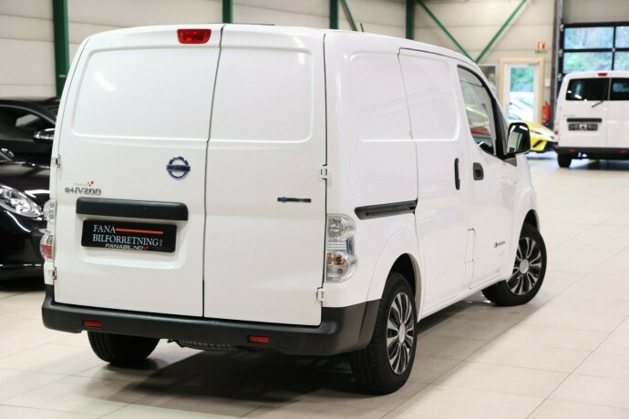 nissan-e-nv200-elektrisitet-2015-big-2