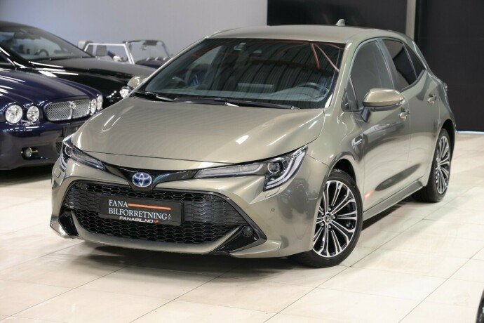 toyota-corolla-elektrisitetbensin-2019-big-0