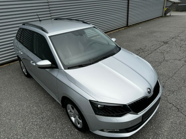 skoda-fabia-bensin-2015-big-4