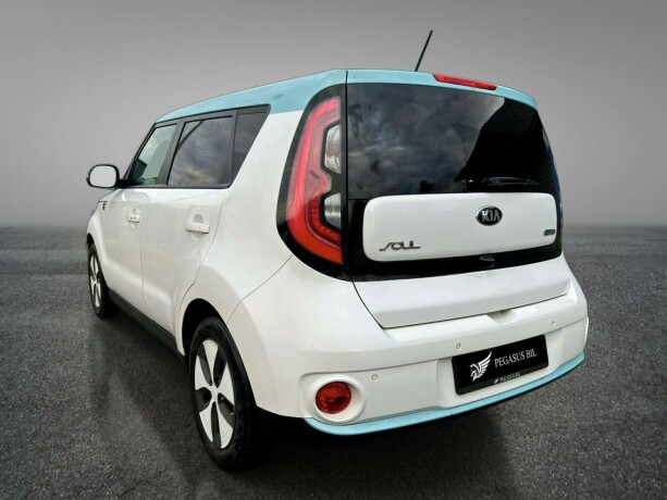 kia-soul-elektrisitet-2016-big-6