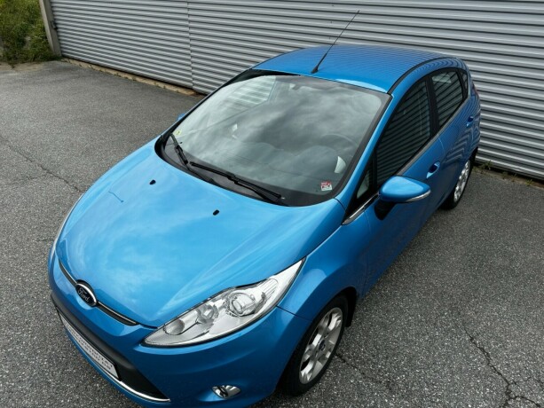 ford-fiesta-bensin-2012-big-5