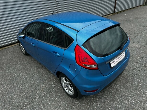 ford-fiesta-bensin-2012-big-6