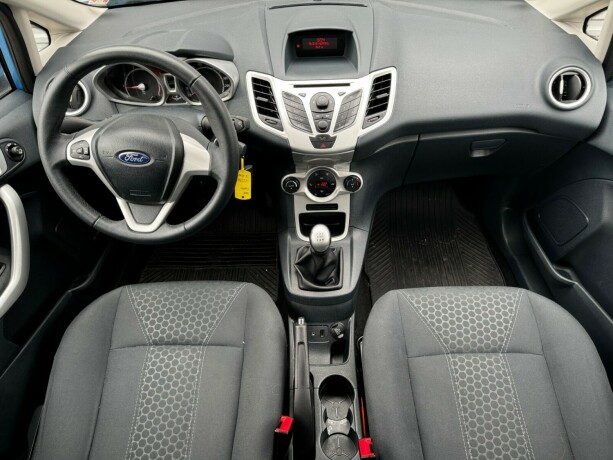 ford-fiesta-bensin-2012-big-12