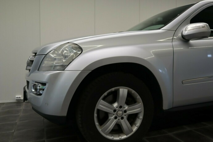 mercedes-benz-gl-diesel-2009-big-11