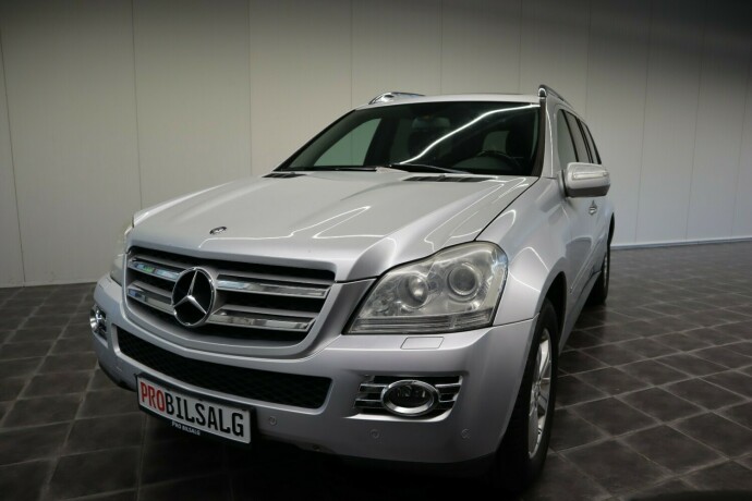 mercedes-benz-gl-diesel-2009-big-13