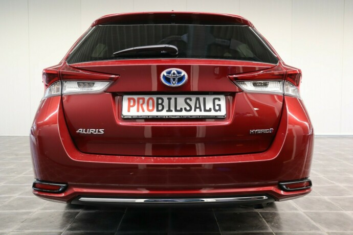 toyota-auris-elektrisitetbensin-2019-big-16