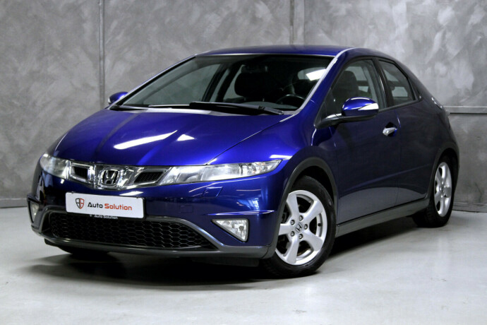 honda-civic-bensin-2010-big-0