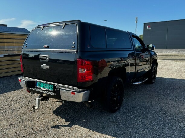 chevrolet-silverado-bensin-2011-big-3