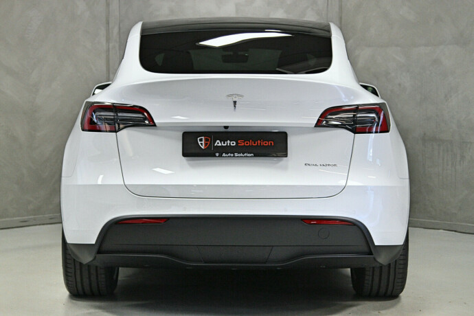 tesla-model-y-elektrisitet-2023-big-24