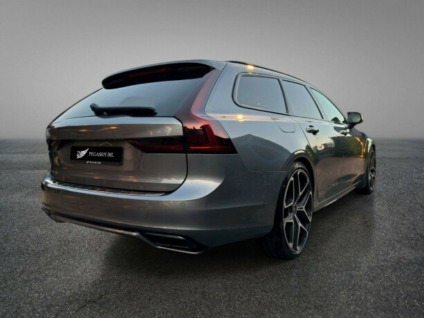 volvo-v90-elektrisitetbensin-2019-big-5