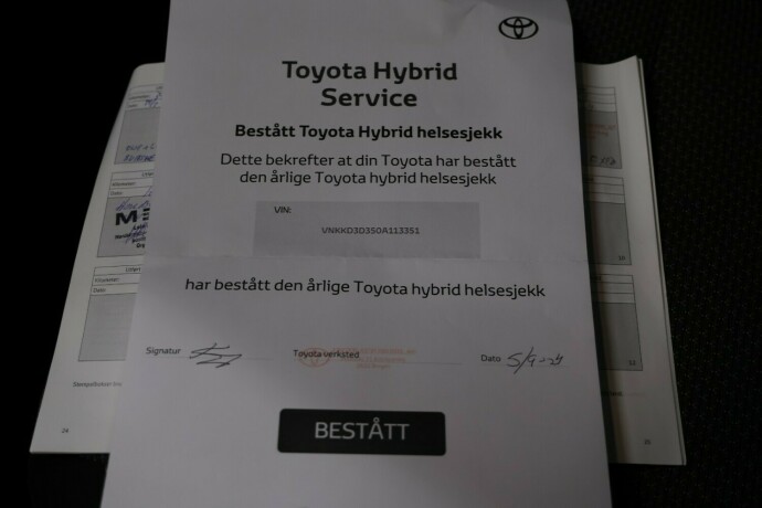 toyota-yaris-elektrisitetbensin-2015-big-17