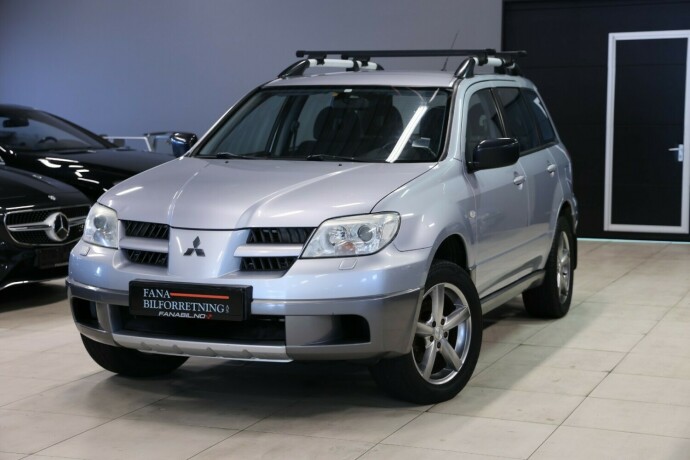 mitsubishi-outlander-bensin-2006-big-0