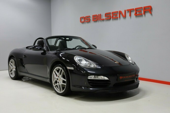 porsche-boxster-bensin-2010-big-0