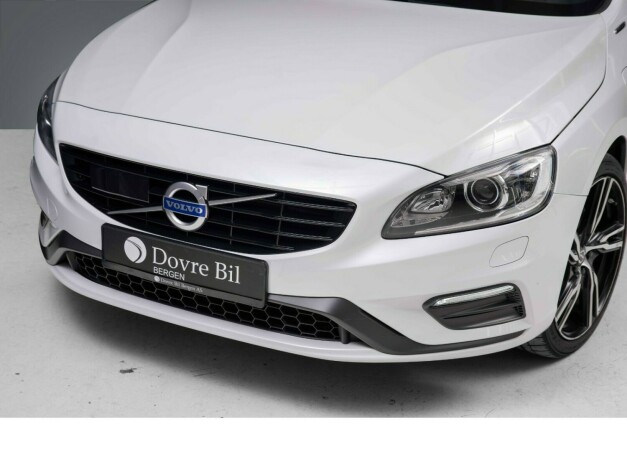 volvo-v60-elektrisitetdiesel-2017-big-3