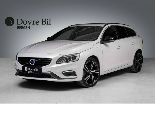 volvo-v60-elektrisitetdiesel-2017-big-0