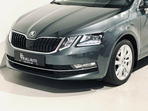 skoda-octavia-bensin-2018-big-2