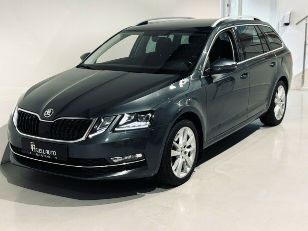 skoda-octavia-bensin-2018-big-0