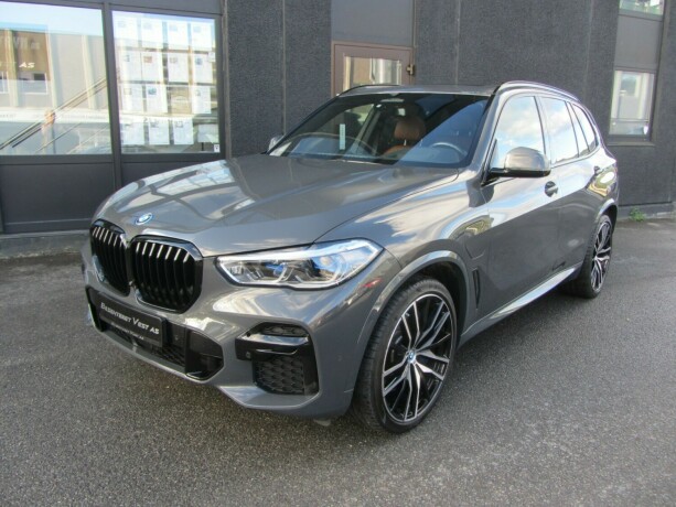 bmw-x5-elektrisitetbensin-2022-big-3