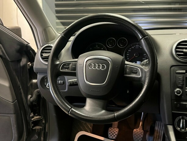 audi-a3-diesel-2010-big-13