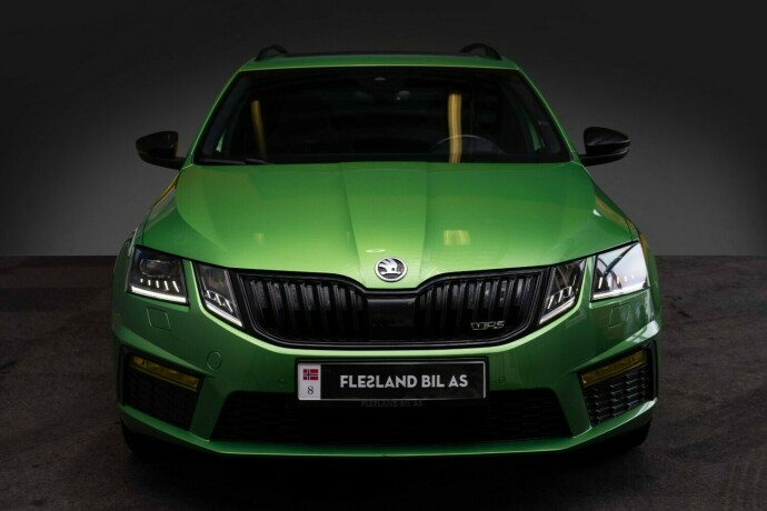 skoda-octavia-rs-diesel-2020-big-4