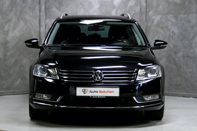 volkswagen-passat-diesel-2011-big-19