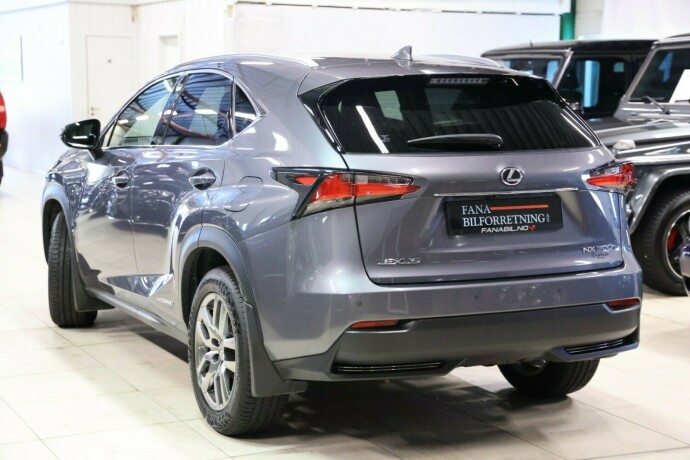 lexus-nx-300h-elektrisitetbensin-2016-big-1