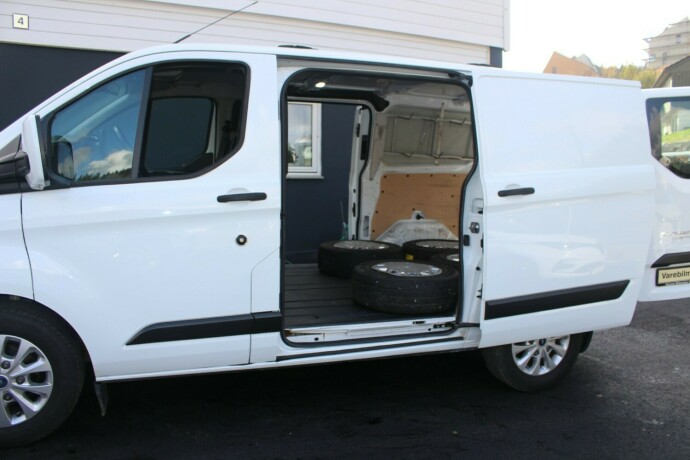 ford-transit-custom-diesel-2021-big-5