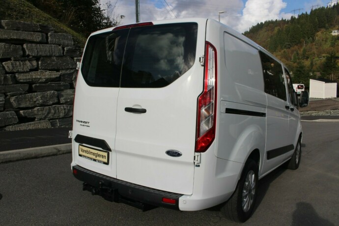 ford-transit-custom-diesel-2021-big-3