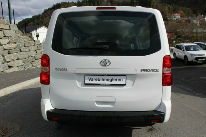 toyota-proace-diesel-2021-big-4