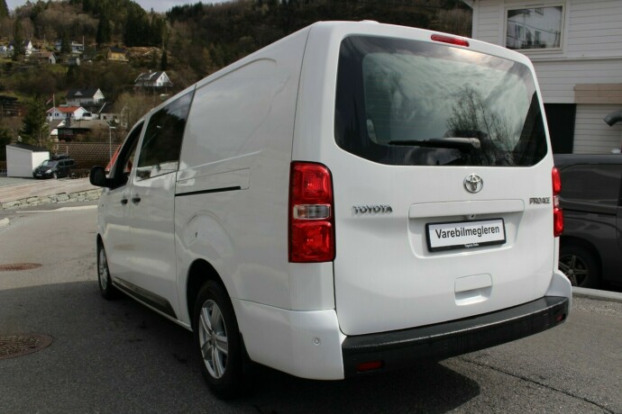 toyota-proace-diesel-2021-big-3