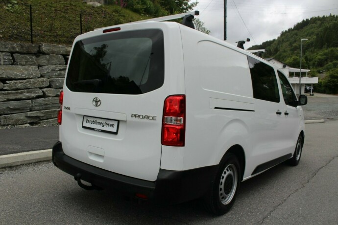 toyota-proace-diesel-2021-big-4