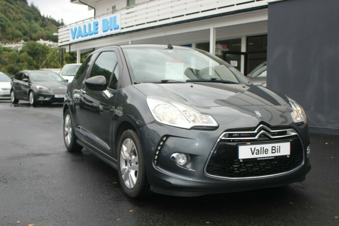 citroen-ds3-bensin-2013-big-0