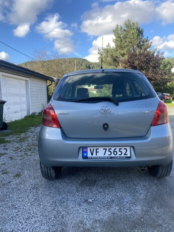 2006-yaris-toyota-13l-bensin-big-3