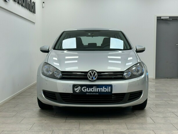 volkswagen-golf-diesel-2011-big-3