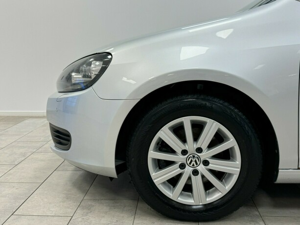 volkswagen-golf-diesel-2011-big-5