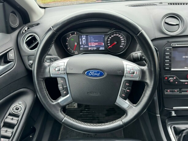 ford-mondeo-diesel-2013-big-21