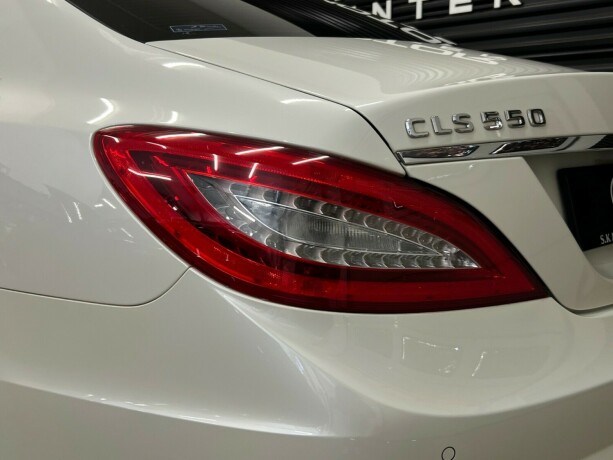 mercedes-benz-cls-bensin-2012-big-7