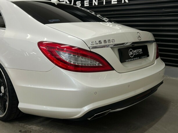 mercedes-benz-cls-bensin-2012-big-6