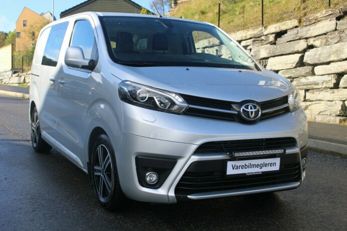 toyota-proace-diesel-2017-big-0