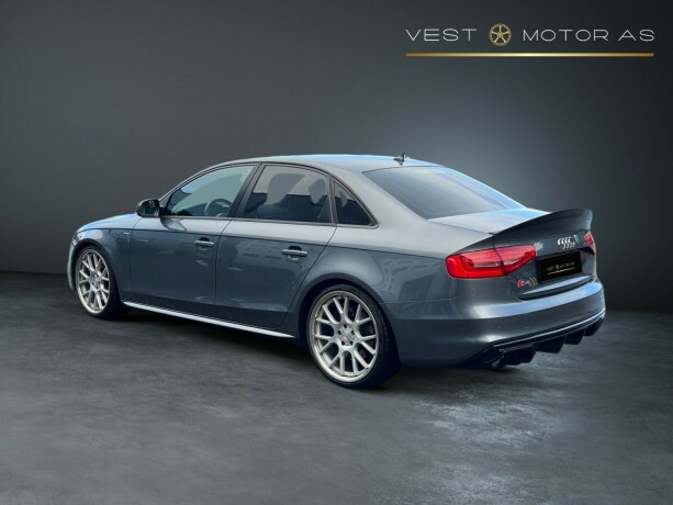 audi-s4-bensin-2012-big-4